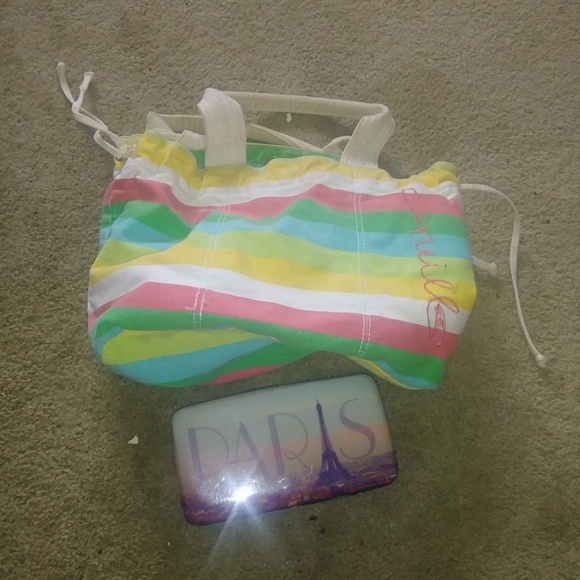 Purses - Picture 3 of 3